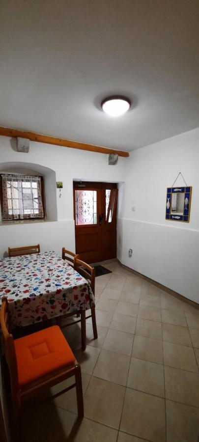 Apartment Lucija เซรส ภายนอก รูปภาพ