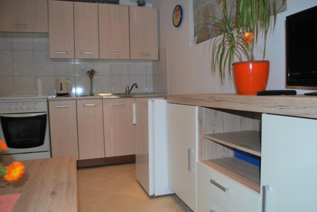 Apartment Lucija เซรส ภายนอก รูปภาพ